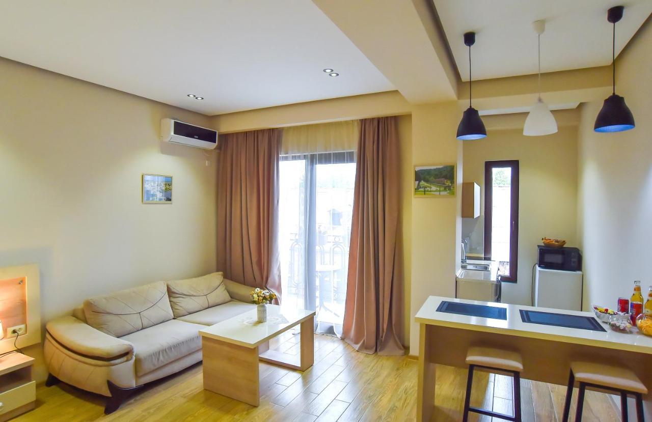 Our Apartment クタイシ エクステリア 写真